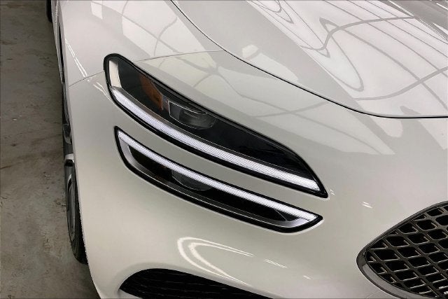 2022 Genesis G70 2.0T