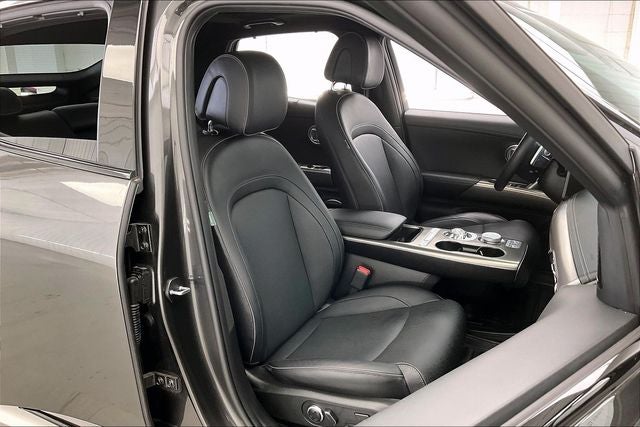 2024 Genesis GV60 Advanced