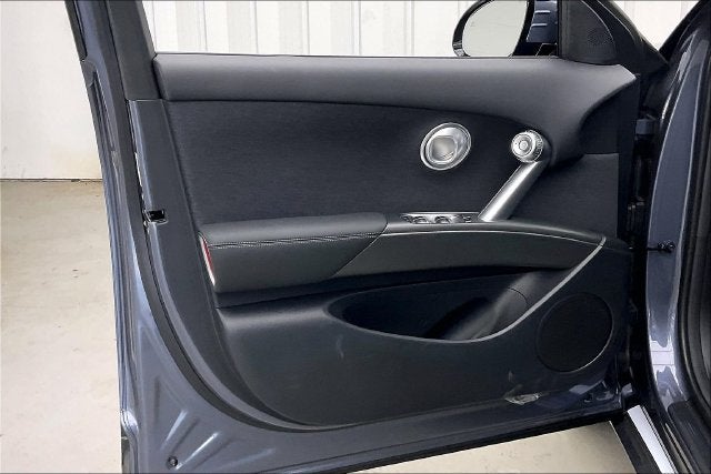 2027 Genesis GV60 19"