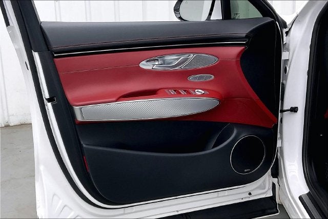 2022 Genesis GV70 2.5T