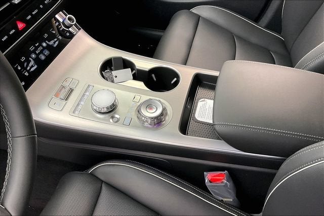 2027 Genesis GV70 2.5T Advanced