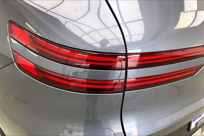 2027 Genesis GV70 2.5T Advanced