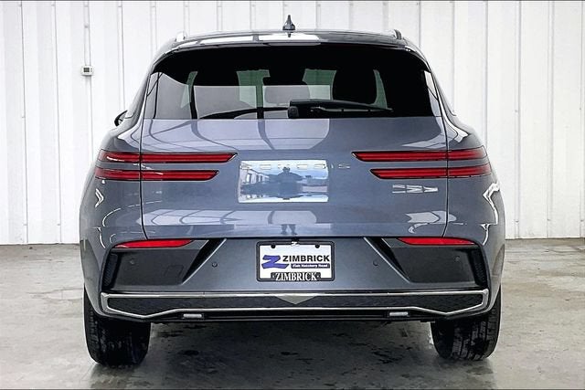 2027 Genesis GV70 2.5T Advanced