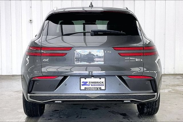 2027 Genesis GV70 2.5T Advanced