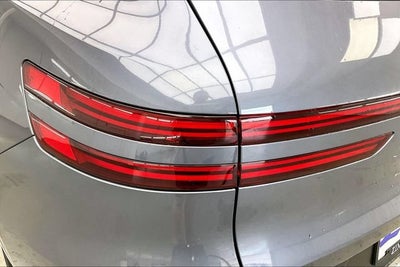 2027 Genesis GV70 2.5T Advanced